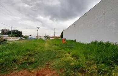 Imagem: O terreno possui 772m² de Área e está localizado em Jardim