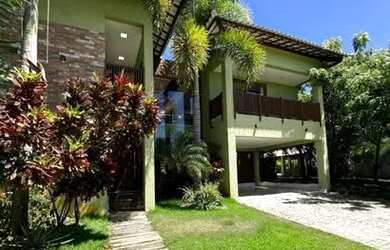 Imagem: A casa em condomínio possui 5 Dormitórios, 5 Banheiros, 4