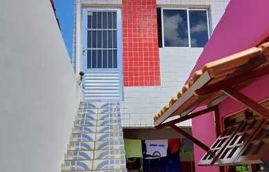 Imagem: A casa possui 4 Dormitórios, 5 Banheiros, 2 Vagas na garagem