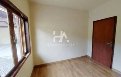 Imagem 13: Casa para aluguel e venda tem 203 metros quadrados com 3 quartos