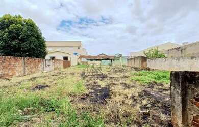 Imagem: A casa possui 2 Dormitórios, 1 Banheiro, 60m² de Área e