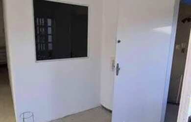 Imagem: O depósito possui 32m² de Área e está localizado em Barueri