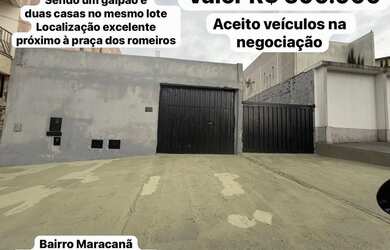 Imagem: A casa possui 3 Dormitórios, 2 Banheiros, 4 Vagas na garagem