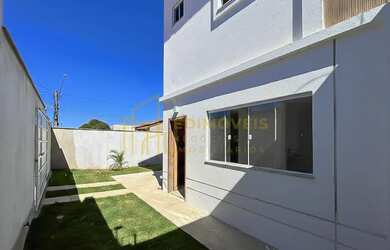 Imagem 2: Linda Casa Duplex com Quintal no São Francisco Oportunidade Imperdível