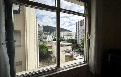 Imagem: O apartamento possui 2 Dormitórios, 2 Banheiros e 64m² de