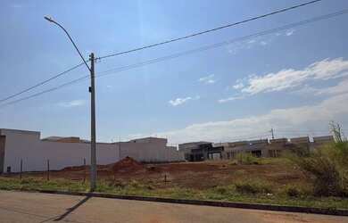 Imagem: O terreno possui 300m² de Área e está localizado em Anápolis