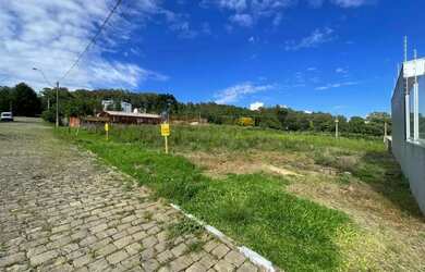 Imagem: O terreno possui 720m² de Área e está localizado em Colina