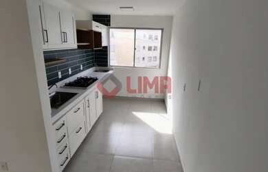 Imagem: O apartamento possui 2 Dormitórios, 1 Banheiro, 1 Vaga na garagem