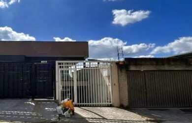 Imagem: A casa possui 1 Dormitório, 1 Banheiro, 147m² de Área e