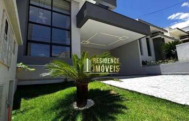 Imagem: A casa em condomínio possui 3 Dormitórios, 3 Banheiros, 4