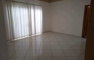 Imagem 9: Casa com piscina. Piscina, Churrasqueira, Ar-condicionadoe250m² de Área