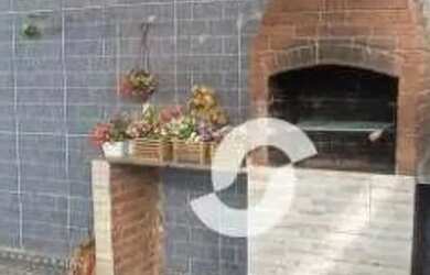 Imagem: A casa possui 3 Dormitórios, 2 Banheiros, 5 Vagas na garagem