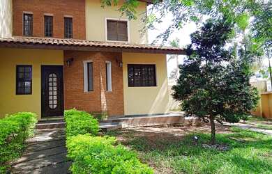 Imagem: A casa em condomínio possui 2 Dormitórios, 3 Banheiros, 2