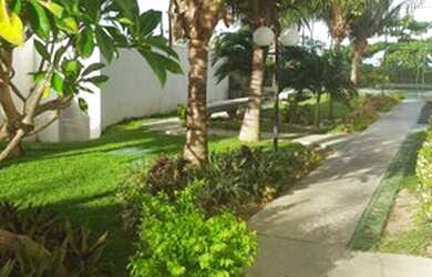 Imagem: O apartamento possui 3 Dormitórios, 1 Banheiro, 1 Vaga na garagem