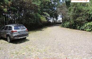 Imagem: O depósito possui 5 Vagas na garagem e 10284m² de Área e