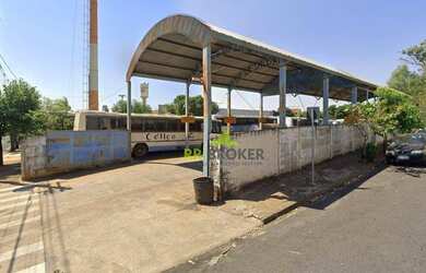 Imagem: O depósito possui 20000m² de Área e está localizado em Vila