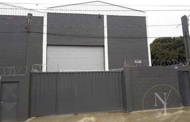 Imagem: O depósito possui 740m² de Área, Imóvel novo e está localizado