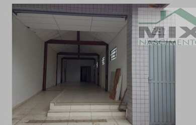 Imagem: O depósito possui 2 Vagas na garagem, 148m² de Área e está