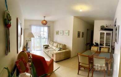 Imagem: O apartamento possui 3 Dormitórios, 2 Banheiros, 1 Vaga na