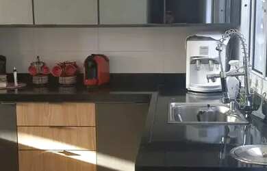 Imagem 2: Casa Bomfim Paulista. 200m² de Área, 2 Vagas na garageme4 Dormitórios