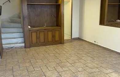 Imagem: A casa possui 2 Dormitórios, 3 Banheiros, 1 Vaga na garagem