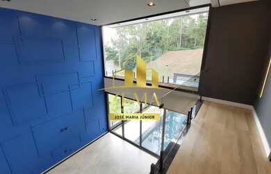 Imagem: A casa em condomínio possui 4 Dormitórios, 5 Banheiros, 4