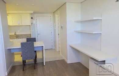 Imagem: O apartamento possui 1 Dormitório, 1 Banheiro, 1 Vaga na garagem