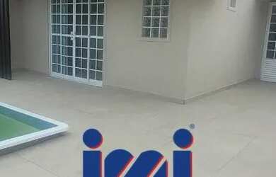 Imagem 2: Sobrado com piscina a venda no Porto Fino