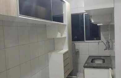 Imagem: O apartamento possui 2 Dormitórios, 1 Banheiro, 1 Vaga na garagem