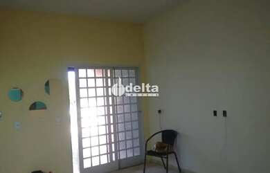 Imagem 10: Casa disponível para venda no bairro Nossa Senhora das Graças em Uberlândia...