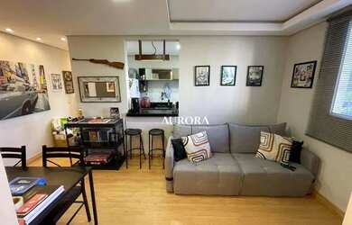 Imagem: O apartamento possui 2 Dormitórios, 1 Banheiro, 1 Vaga na garagem