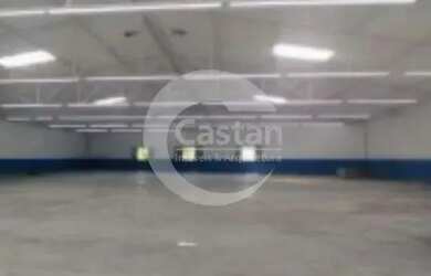 Imagem: O depósito possui 4 Vagas na garagem, 1.000m² de Área e