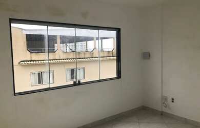 Imagem: O apartamento possui 1 Dormitório, 1 Banheiro, 1 Vaga na garagem