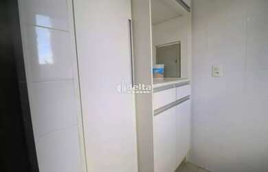 Imagem 13: Cobertura disponível para locação no bairro Copacabana em Uberlândia-MG