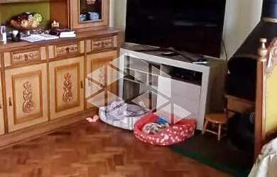 Imagem 3: Casa Sobrado a venda - 4 dormitórios - 3 banheiros (1 Suíte) 4 vagas de garagem, elevador