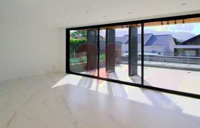 Imagem 13: CASA À VENDA CONDOMÍNIO SANTA MÔNICA JARDINS 6 SUÍTES ALTO PADRÃO...