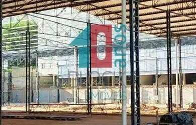 Imagem: O depósito possui 5 Vagas na garagem, 1.000m² de Área e