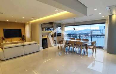 Imagem: O apartamento possui 3 Dormitórios, 4 Banheiros, 2 Vagas na