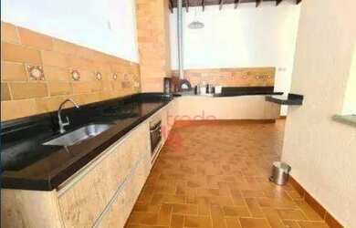 Imagem: A casa em condomínio possui 3 Dormitórios, 3 Banheiros, 2