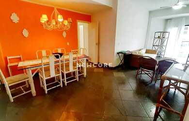 Imagem: O apartamento possui 4 Dormitórios, 4 Banheiros, 2 Vagas na