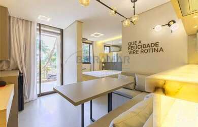 Imagem: O apartamento possui 1 Dormitório, 1 Banheiro, 1 Vaga na garagem