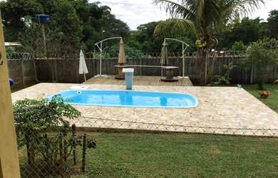 Imagem: A casa para alugar possui 3 Dormitórios, 4 Banheiros, 5 Vagas