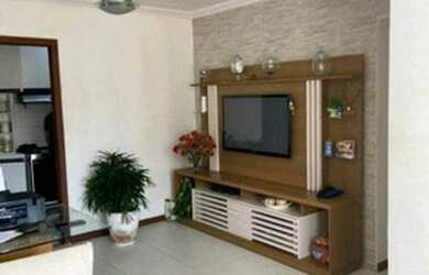 Imagem: A casa possui 4 Dormitórios, 2 Banheiros, 1 Vaga na garagem