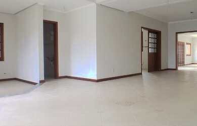 Imagem 2: Porto Alegre - Casa Padrão - Guarujá