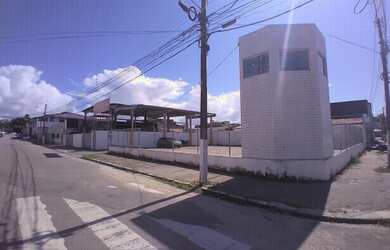 Imagem: O terreno possui 750m² de Área e está localizado em Quintas