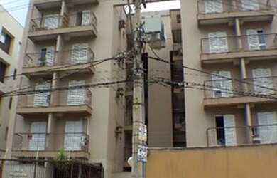 Imagem: O apartamento possui 1 Dormitório, 1 Banheiro, 1 Vaga na garagem