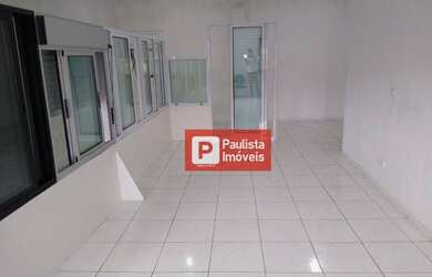 Imagem: O depósito possui 1 Vaga na garagem, 290m² de Área e está