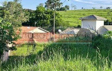 Imagem: O terreno possui 372m² de Área e está localizado em Centro