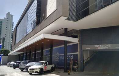 Imagem: O apartamento possui 1 Dormitório, 1 Banheiro, 1 Vaga na garagem