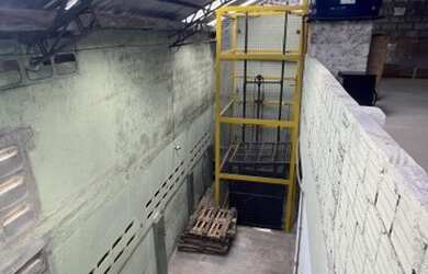 Imagem 13: Galpão/Depósito/Armazém para aluguel e venda possui 1060 metros quadrados